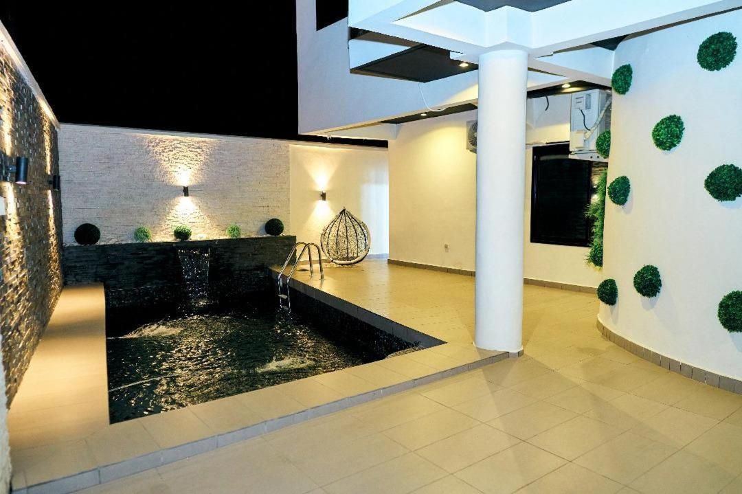 Reddington By Jvte Aparthotel Douala Exterior photo